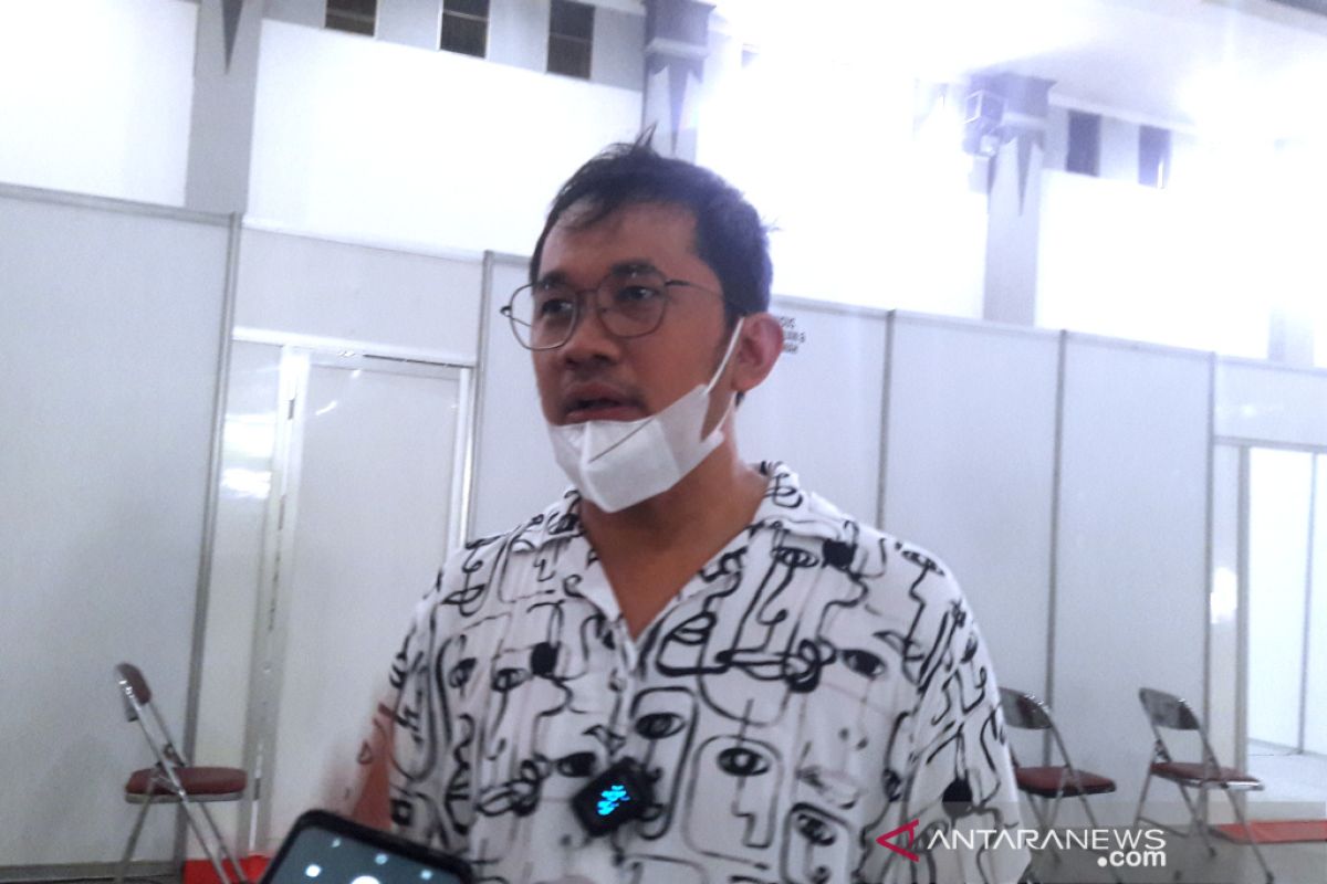 Hanung Bramantyo: Vaksinasi pekerja film dorong masyarakat ke bioskop