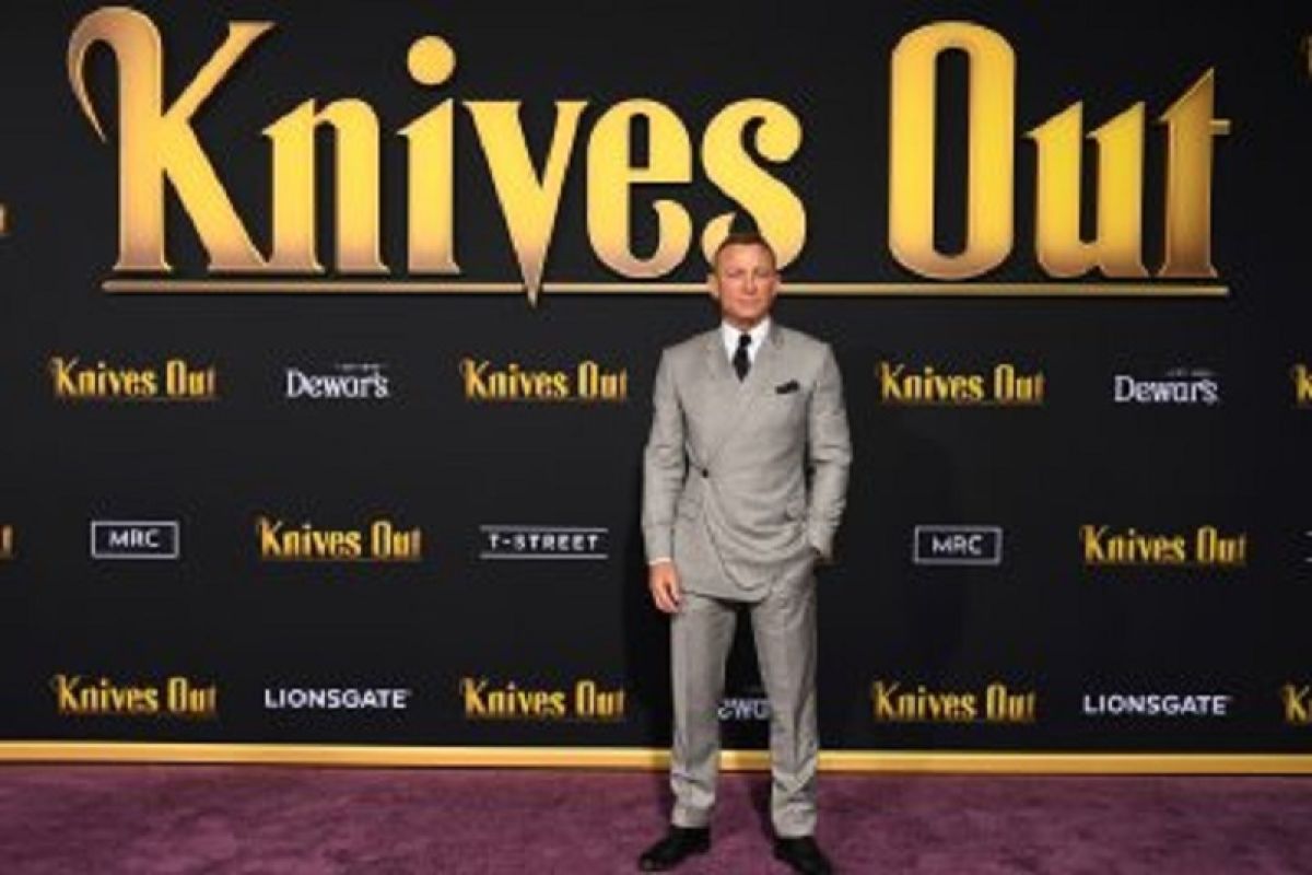 Dari 007, aktor Daniel Craig lanjut jadi detektif di sekuel "Knives Out"