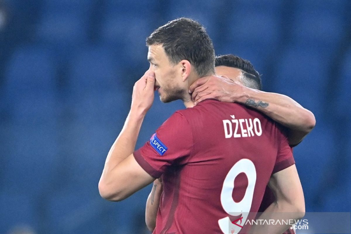 Dzeko dan Veretout dipastikan bugar saat Roma hadapi Ajax