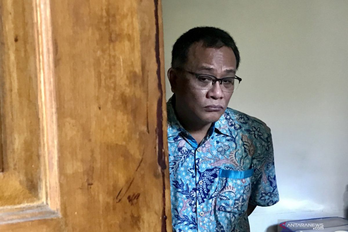 PN Jakarta Selatan tunda sidang Jumhur karena ahli bahasa tidak hadir