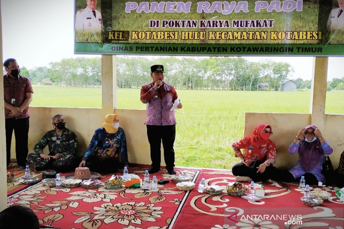 Pemkab Kotim siapkan tiga ekskavator bantu petani