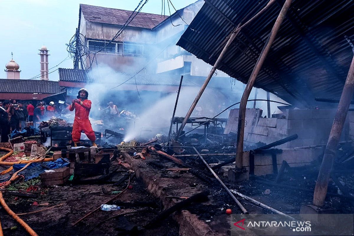 Damkar telah padamkan kebakaran di Pasar Kambing