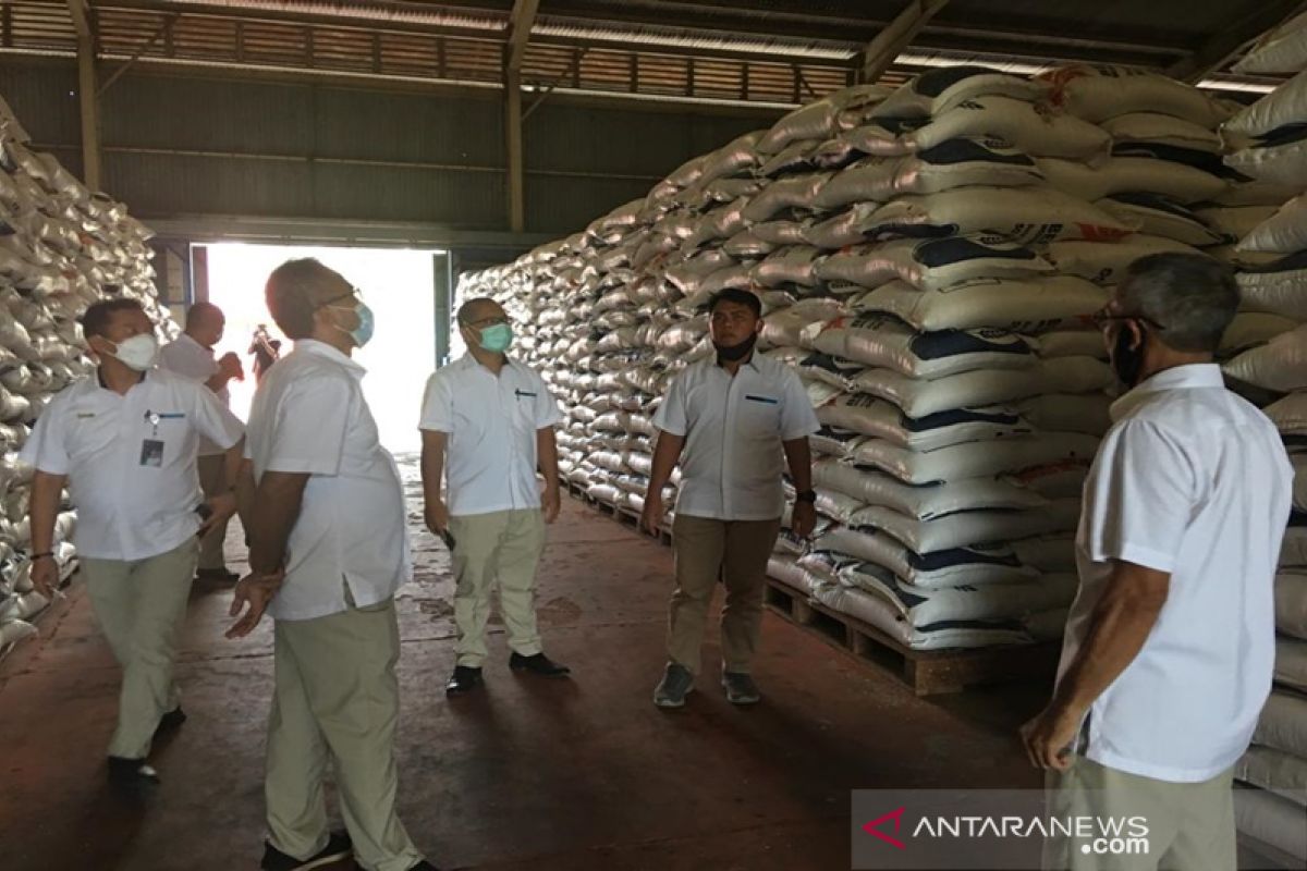 Cadangan beras Bulog Kalsel capai 8.256 ton