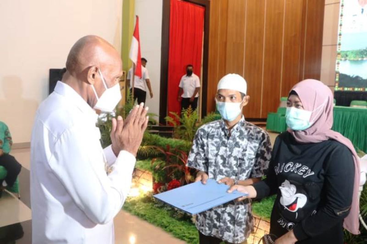 Pemkot Jayapura gelar sidang itsbat nikah massal 60 pasangan suami istri