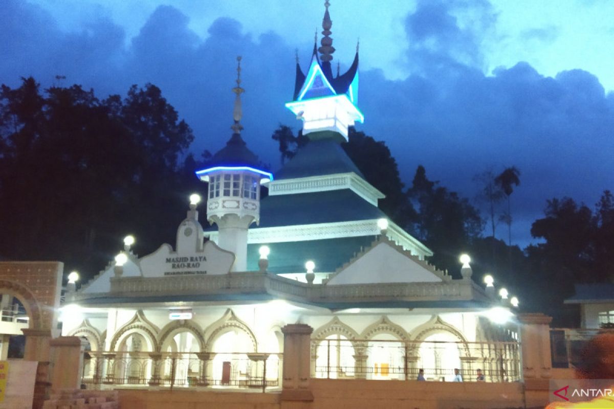 Pengurus masjid-mushalla boleh tegur jamaah shalat tarawih berjamaah yang langgar protokol kesehatan