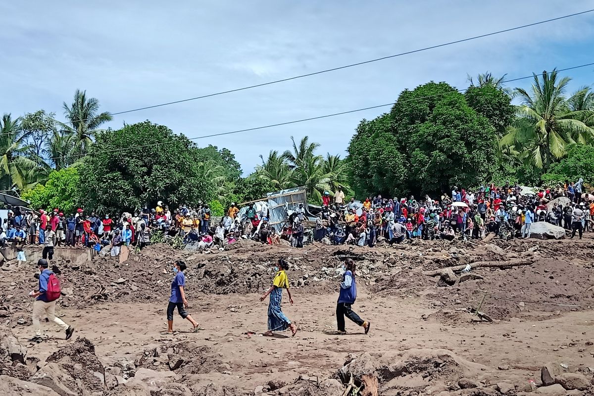 Warga kaki Gunung Ile Boleng antusiasme nantikan kunjungan Presiden