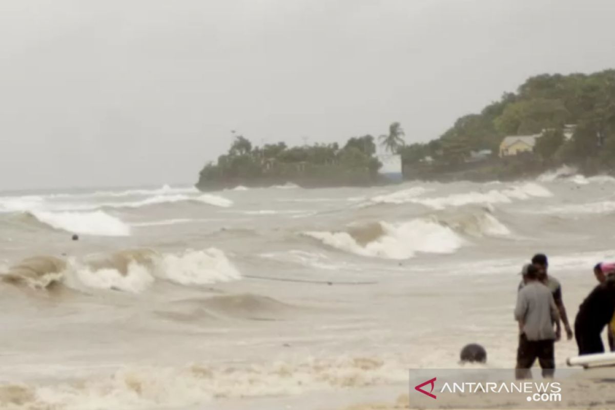 Diterjang badai, dua nelayan terdampar di Australia