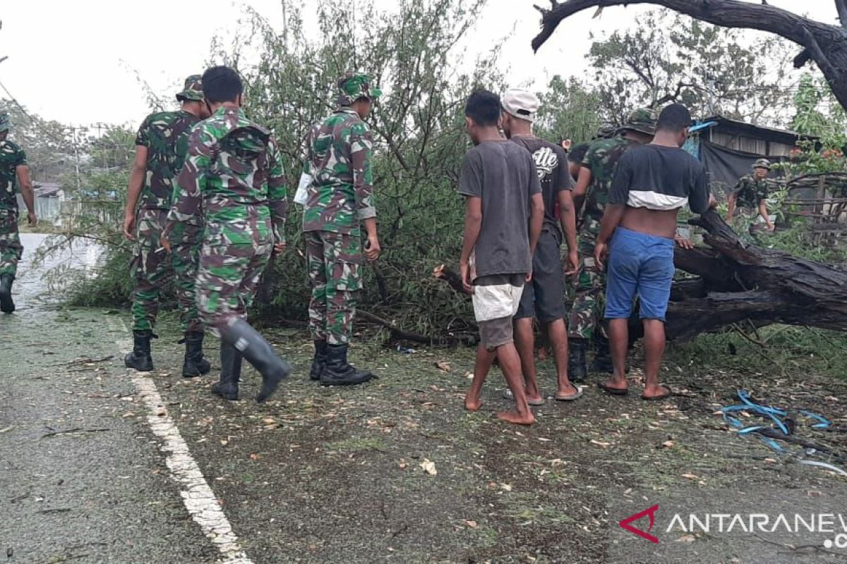 1.400 personel TNI bantu penanggulangan bencana Seroja di NTT