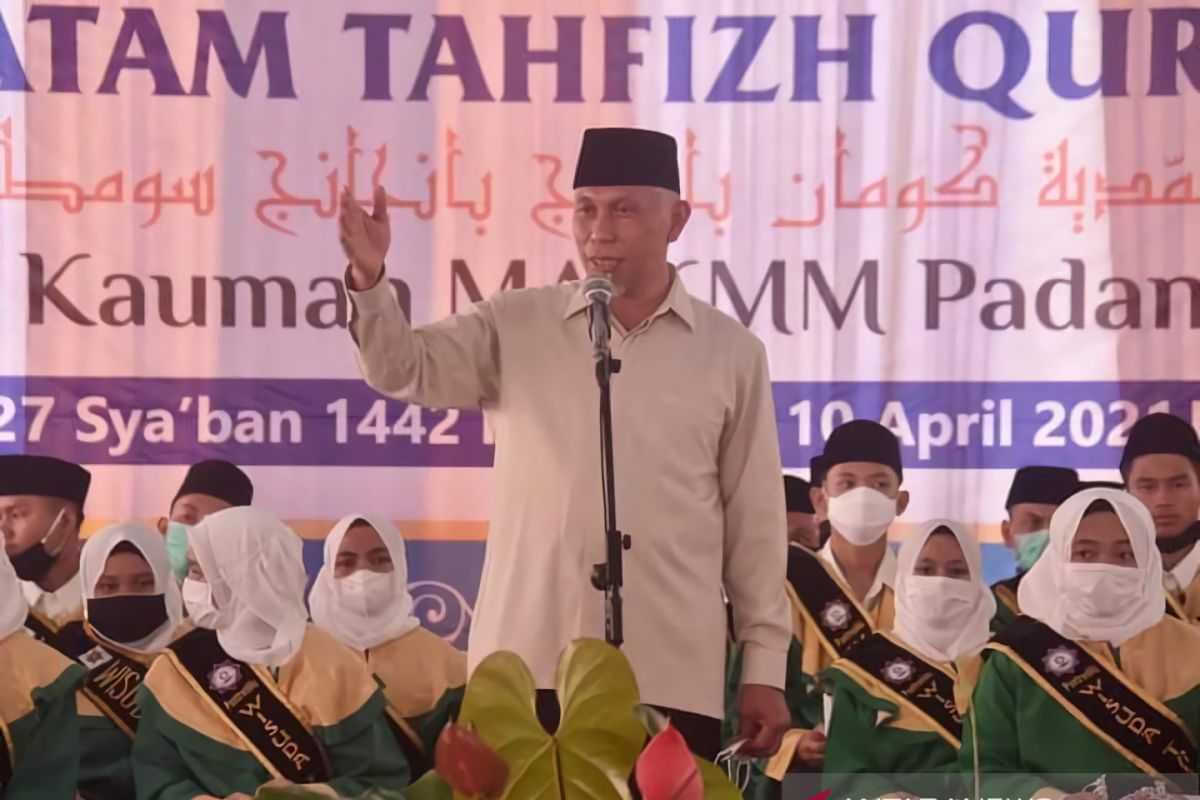 Santri MA KKM Padang Panjang ikuti khatam tahfizh