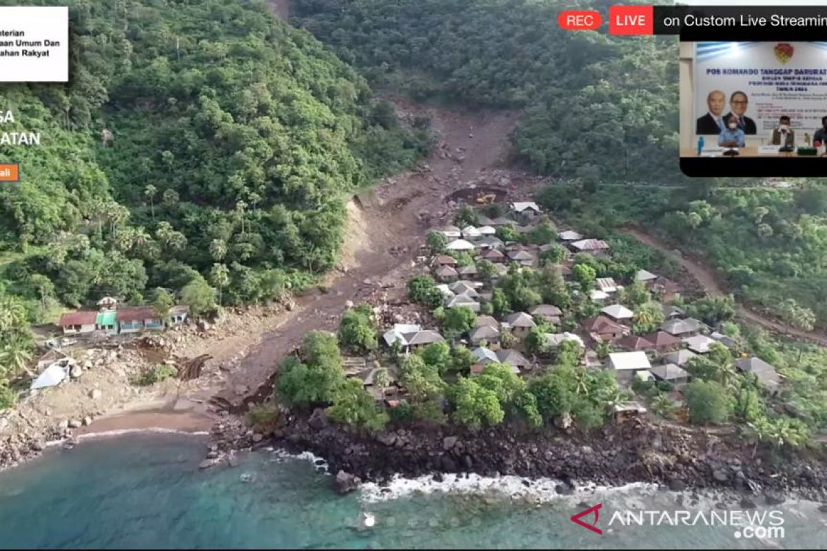 BNPB susur sungai dan survei udara di lokasi terdampak di NTT