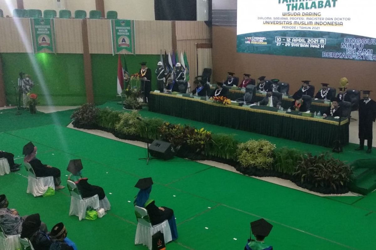 Rektor UMI ingatkan para wisudawan hadapi tantangan era Society 5.0