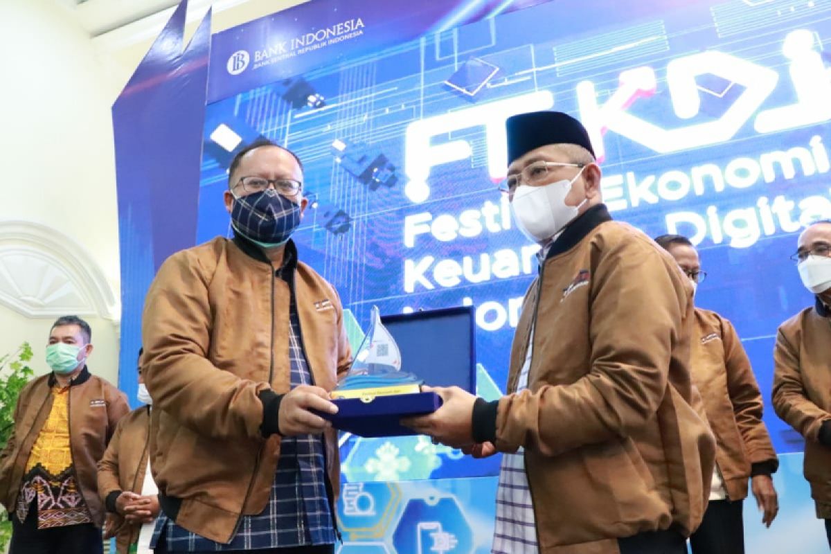 Gubernur Sulbar : Penerapan transaksi digital mudahkan pemasaran UMKM