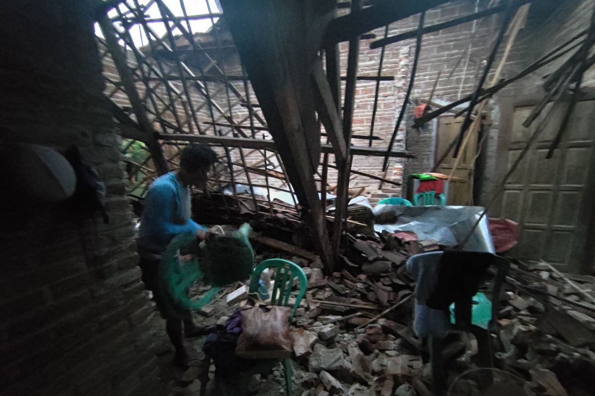 Korban terdampak gempa di Tulungagung berharap mendapat bantuan