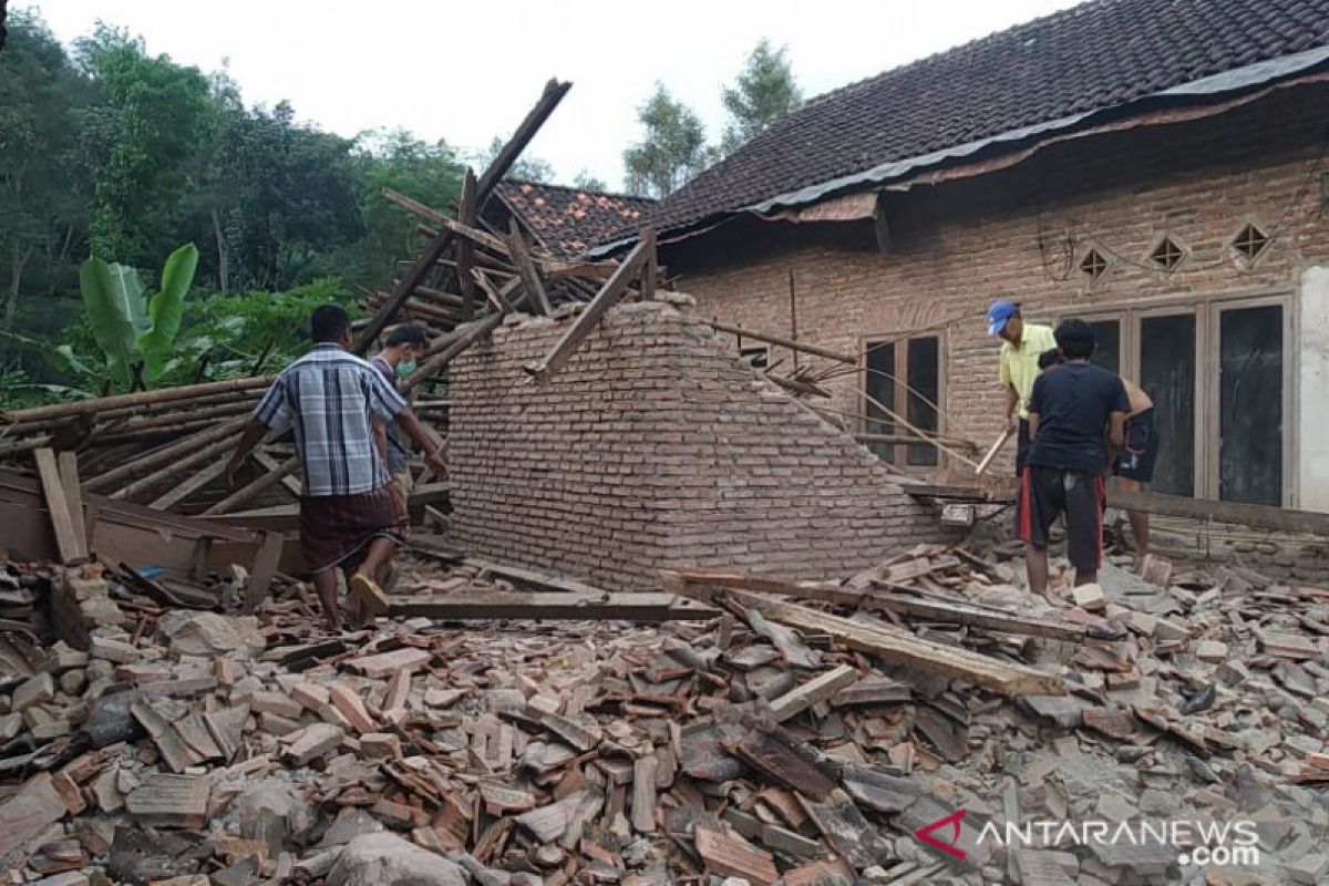 Malang earthquake damages 40 houses and places of worship in Jember