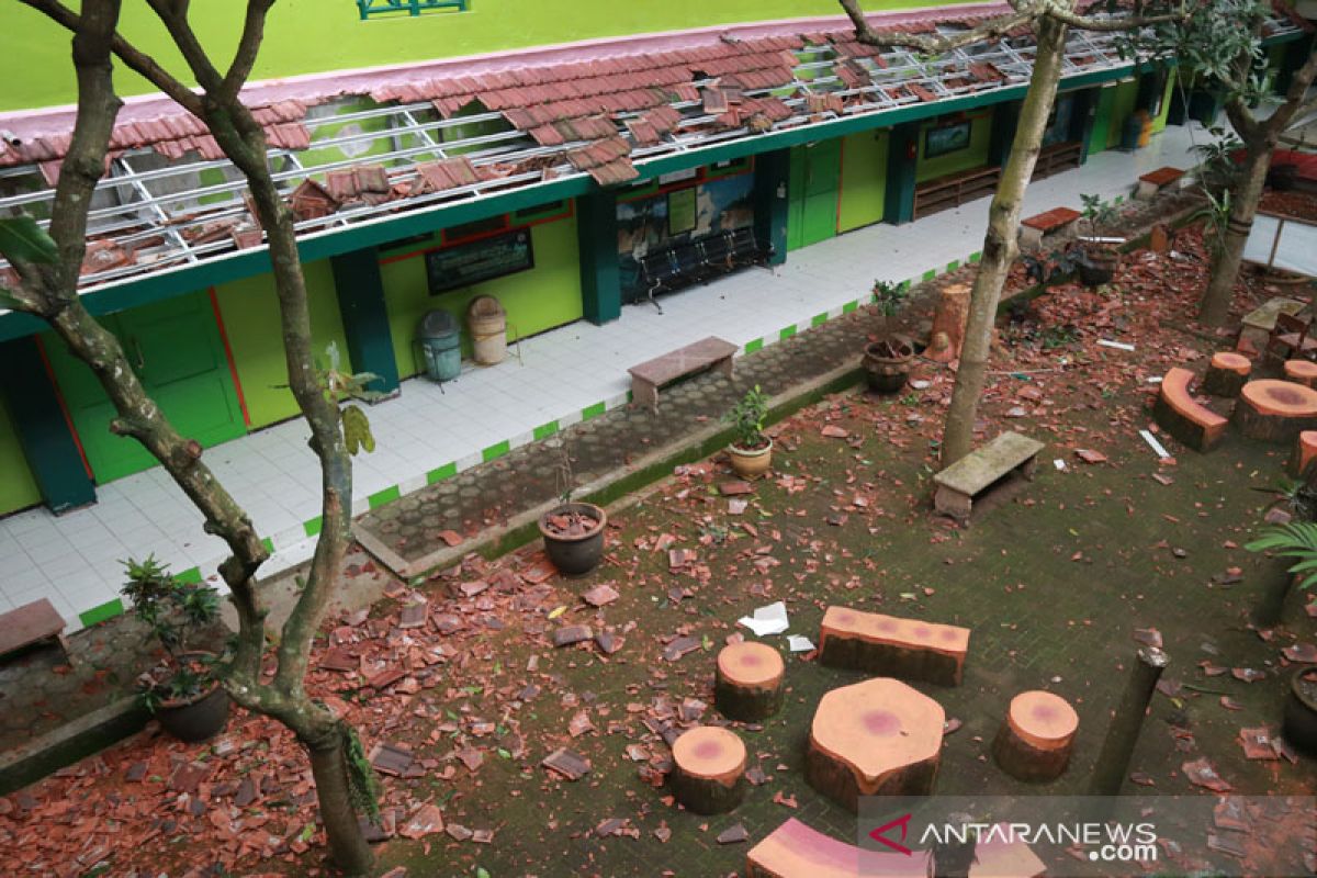 BNPB: Enam meninggal dunia dan satu luka berat akibat gempa Malang