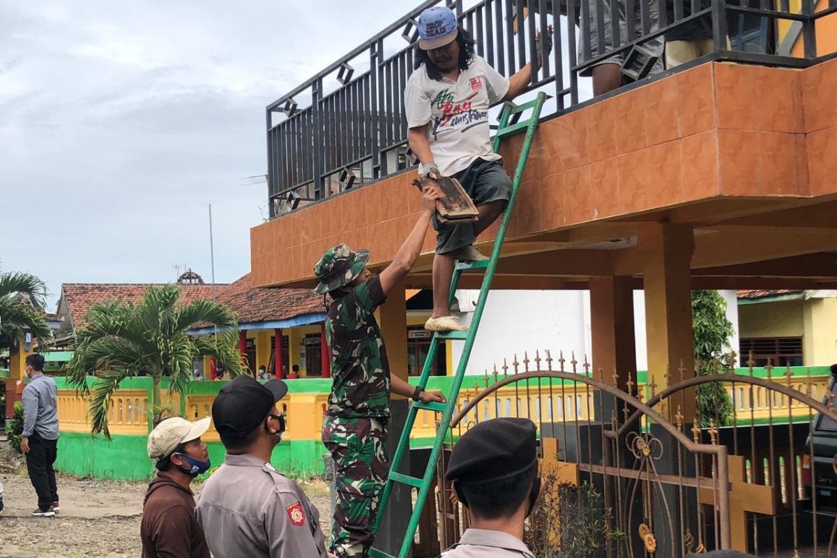 Pemkab Blitar libatkan semua unsur benahi bangunan rusak akibat gempa