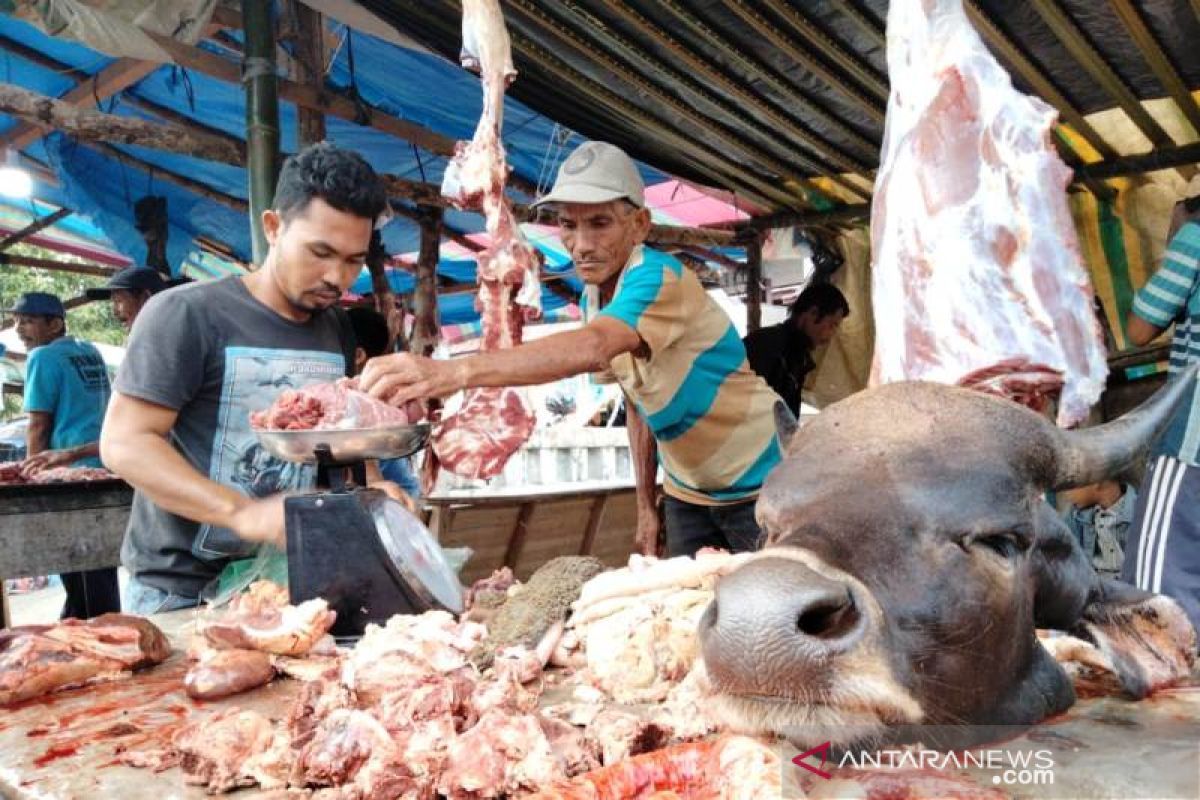 Pasokan sapi terhenti dan permintaan banyak, harga daging sapi di Agam melonjak