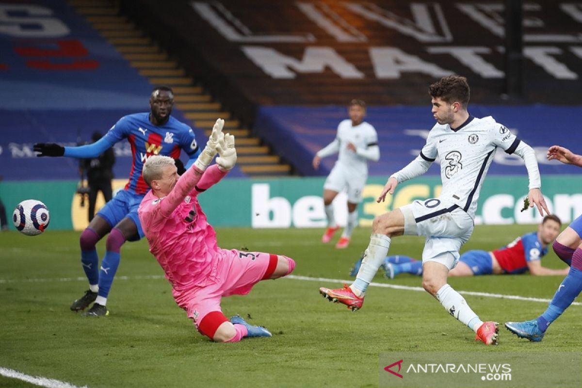 Chelsea kembali ke empat besar selepas menang besar di markas Palace