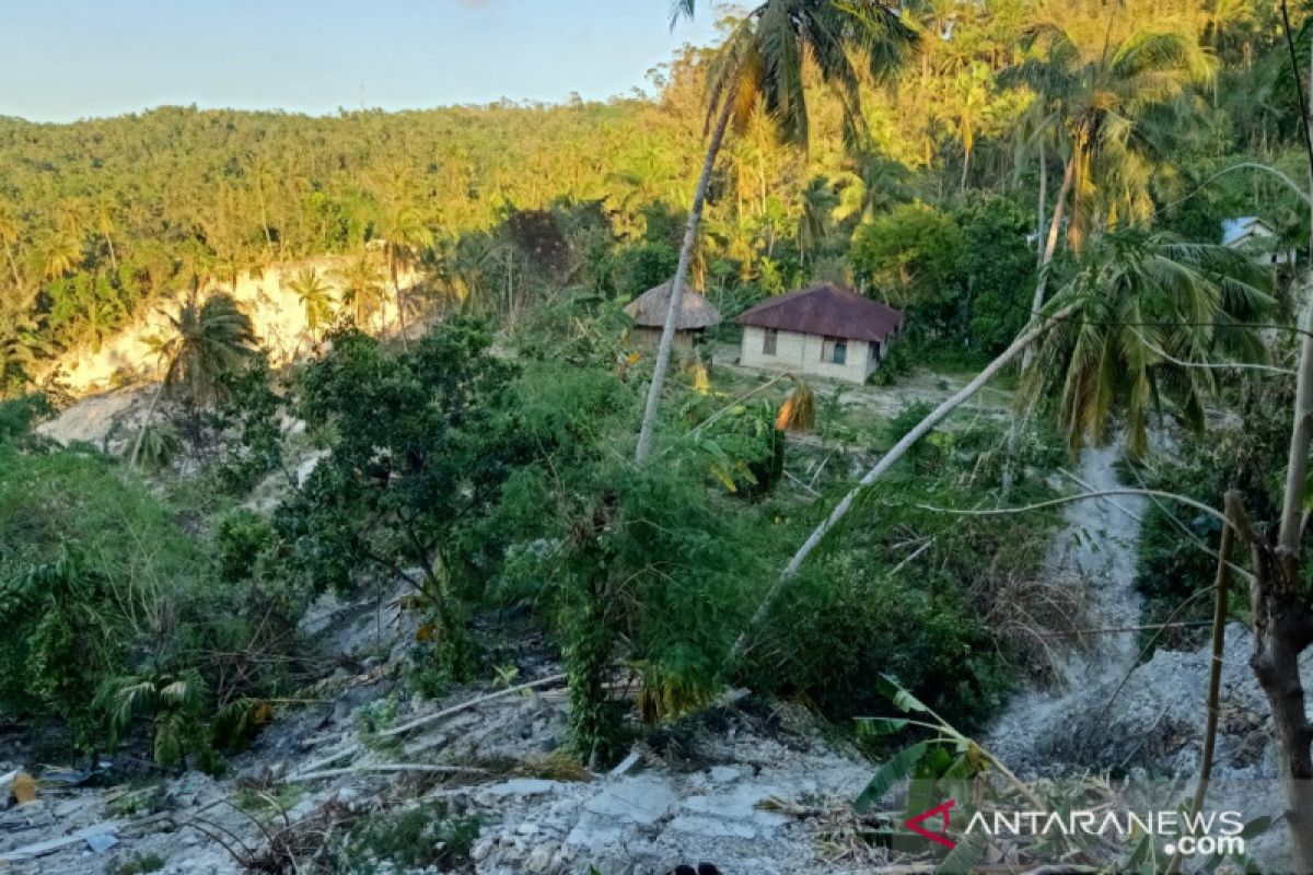 Siklon hancurkan rumah, padamkan listrik di pesisir barat Australia