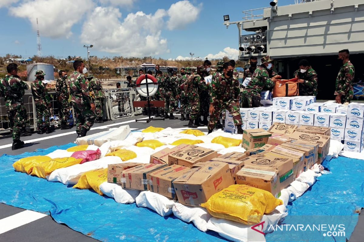 TNI kerahkan KRI Ahmad Yani 351 kirim bantuan ke NTT