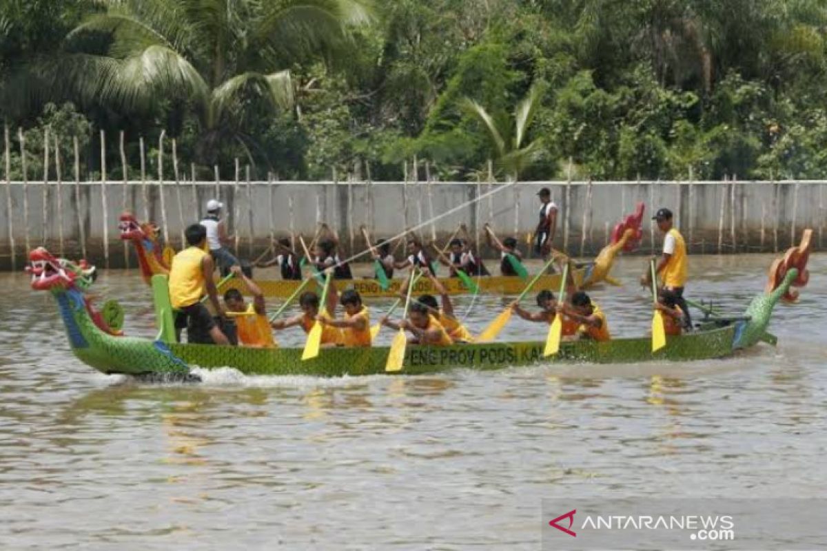 Dayung Kalsel matangkan latihan di Danau Riam Kanan untuk PON Papua