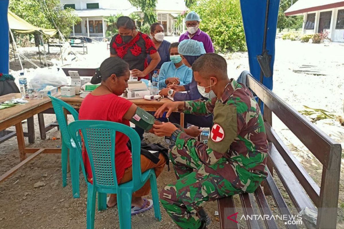 Brigif 21/Komodo bangun dapur umum korban siklon seroja di NTT