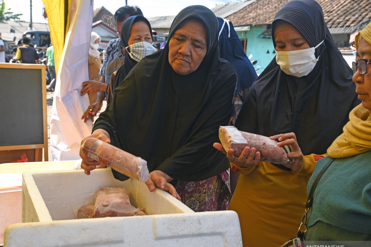 Jelang Lebaran, Bulog gelar Operasi Pasar daging beku di Jakarta