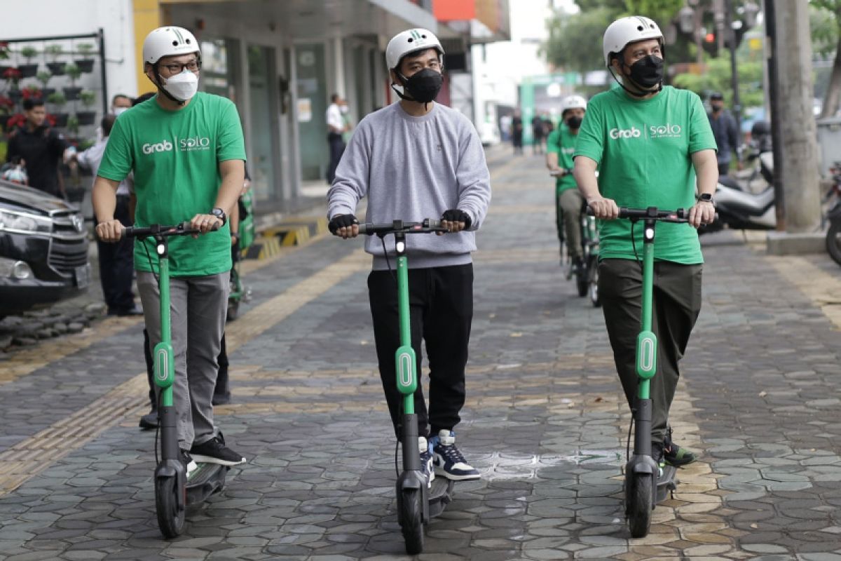 Dukung Solo Smart City, Grab luncurkan kendaraan listrik