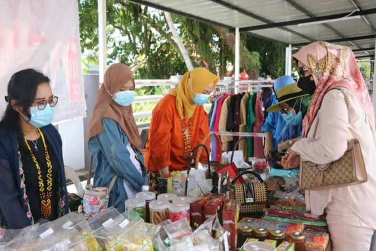 Pameran produk UKM di Kuching ramai pengunjung