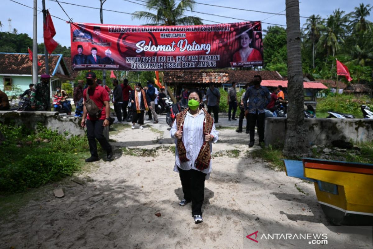 Puan Maharani peroleh gelar adat Ratu Mustika Kartadilaga