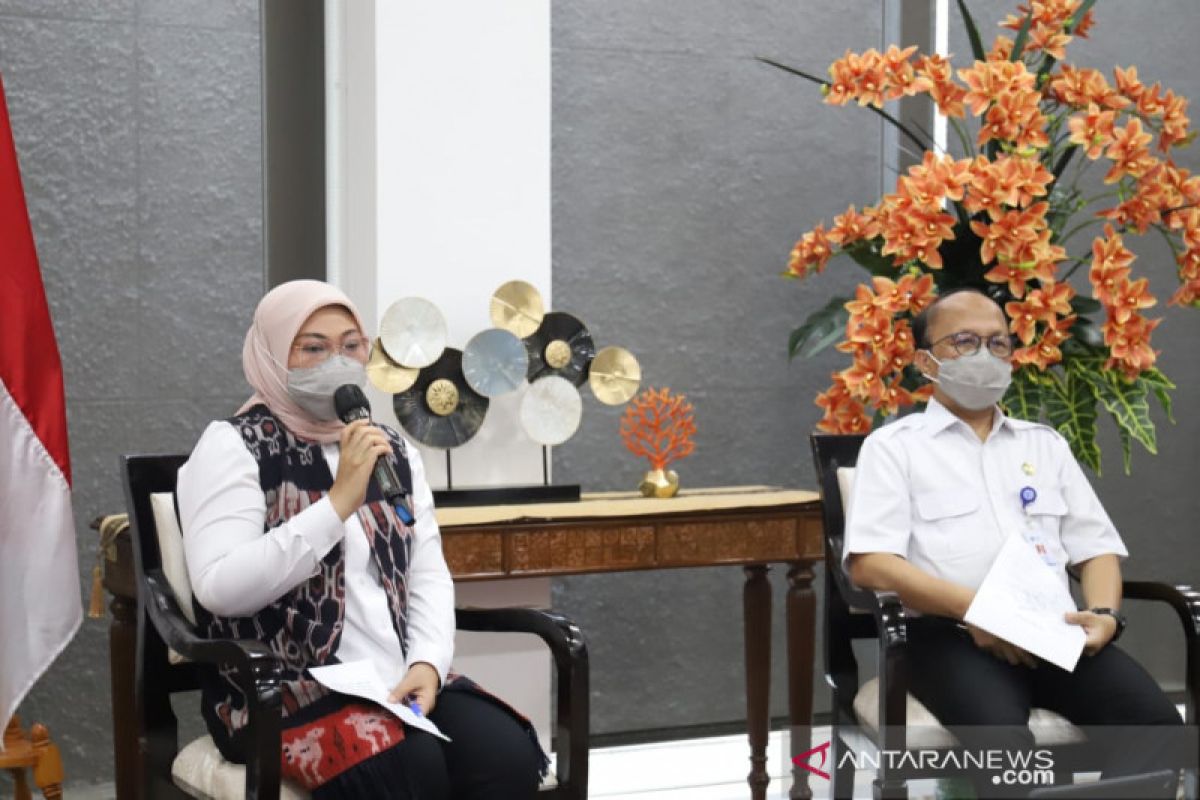 Menaker minta pemerintah daerah dirikan posko dan satgas THR 2021