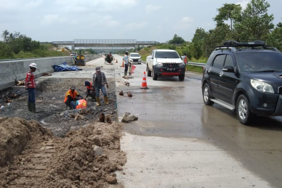 Pengendara dihimbau waspadai perbaikan jalan tol ruas Bakauheni-Terbanggi Besar