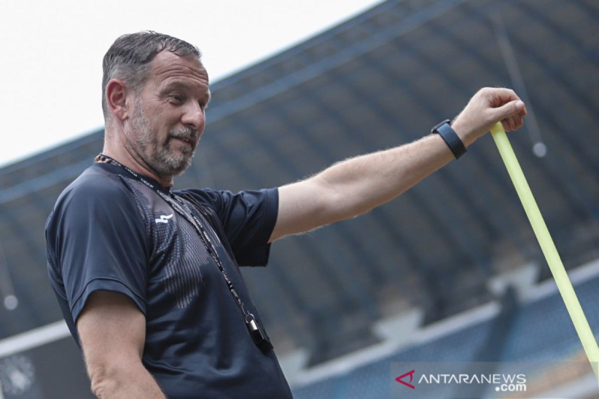 Dejan sebut kerja keras antarkan PSS ke semifinal