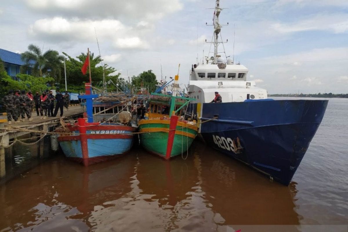 KKP tangkap lima KM nelayan asing curi ikan di perairan Natuna