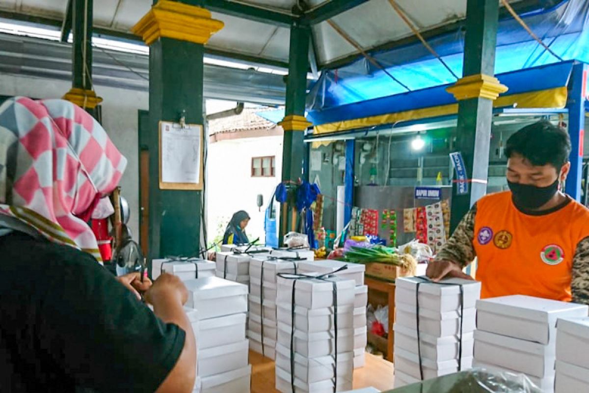 Yogyakarta menghentikan bantuan makanan pasien isolasi mandiri