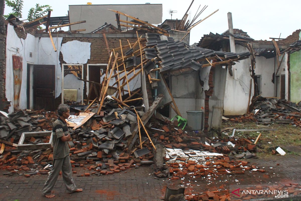 Masyarakat Malang kembali dikejutkan gempa susulan
