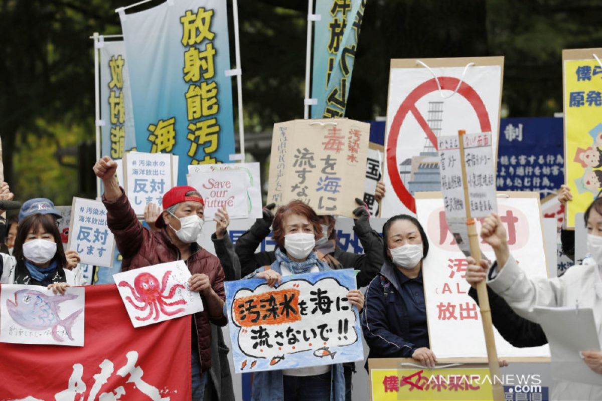 Proses pembuangan air radioaktif Fukushima membutuhkan 30 tahun