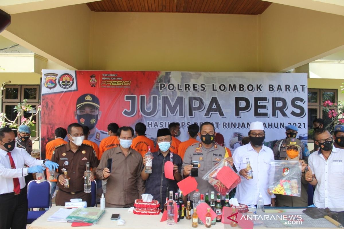 Polres Lombok Barat tangani enam kasus judi dan tiga prostitusi