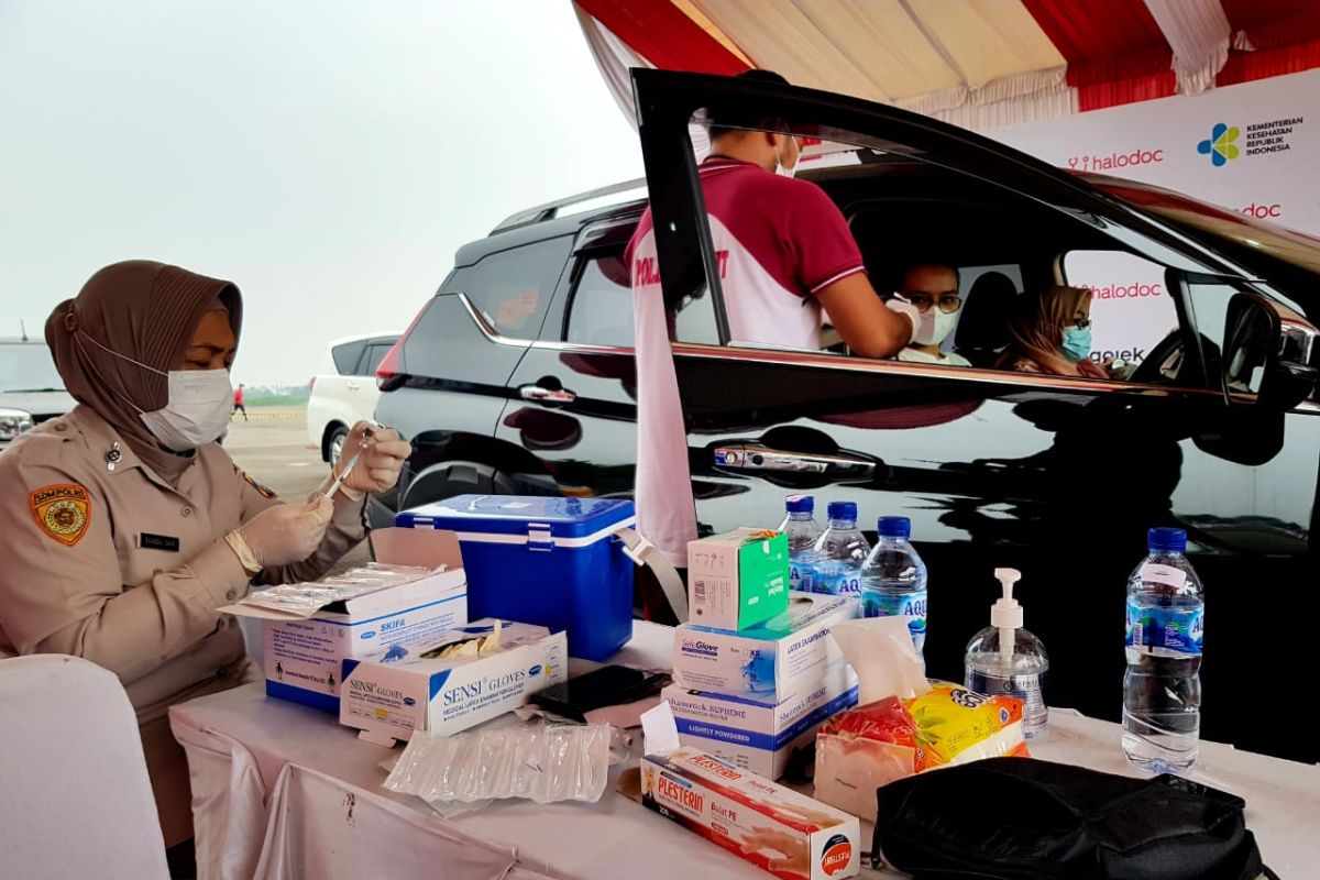 Danone Indonesia bantu pelaksanaan vaksinasi COVID-19 untuk warga Medan