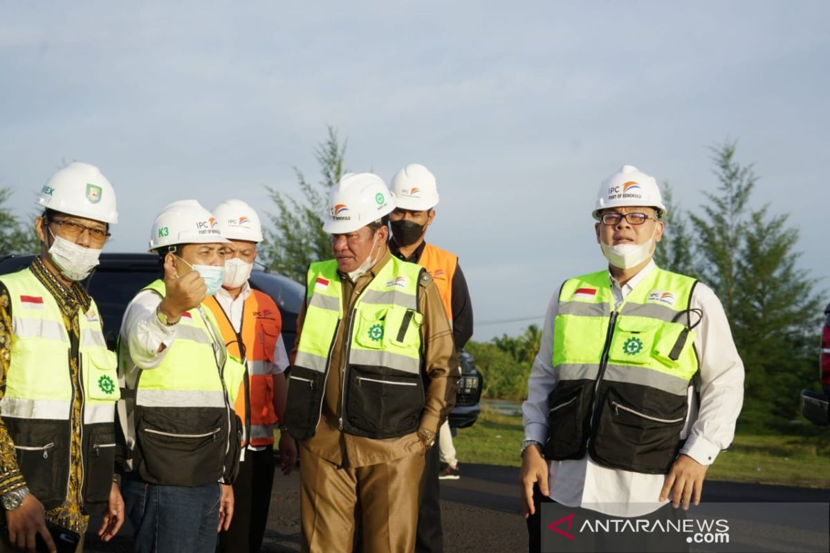 Pemprov Bengkulu minta BUMD kelola jembatan timbang pelabuhan