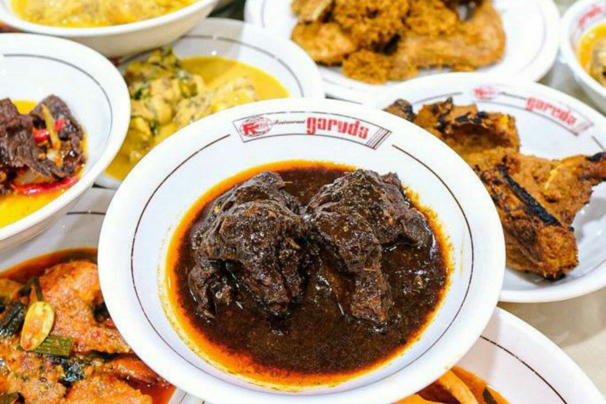 Berbuka puasa dengan tiga primadona menu khas Restoran Garuda