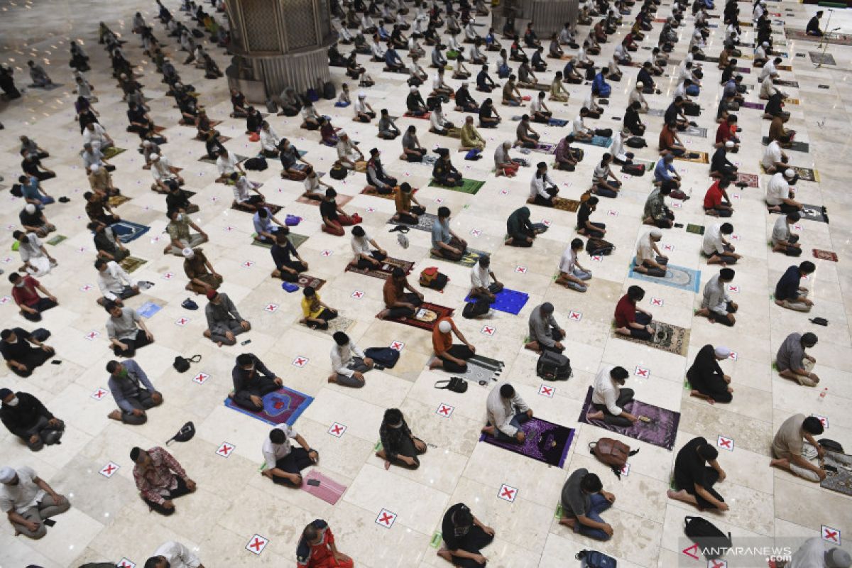 DKI utus 100 duta imam tarawih ke 400 masjid di Jakarta