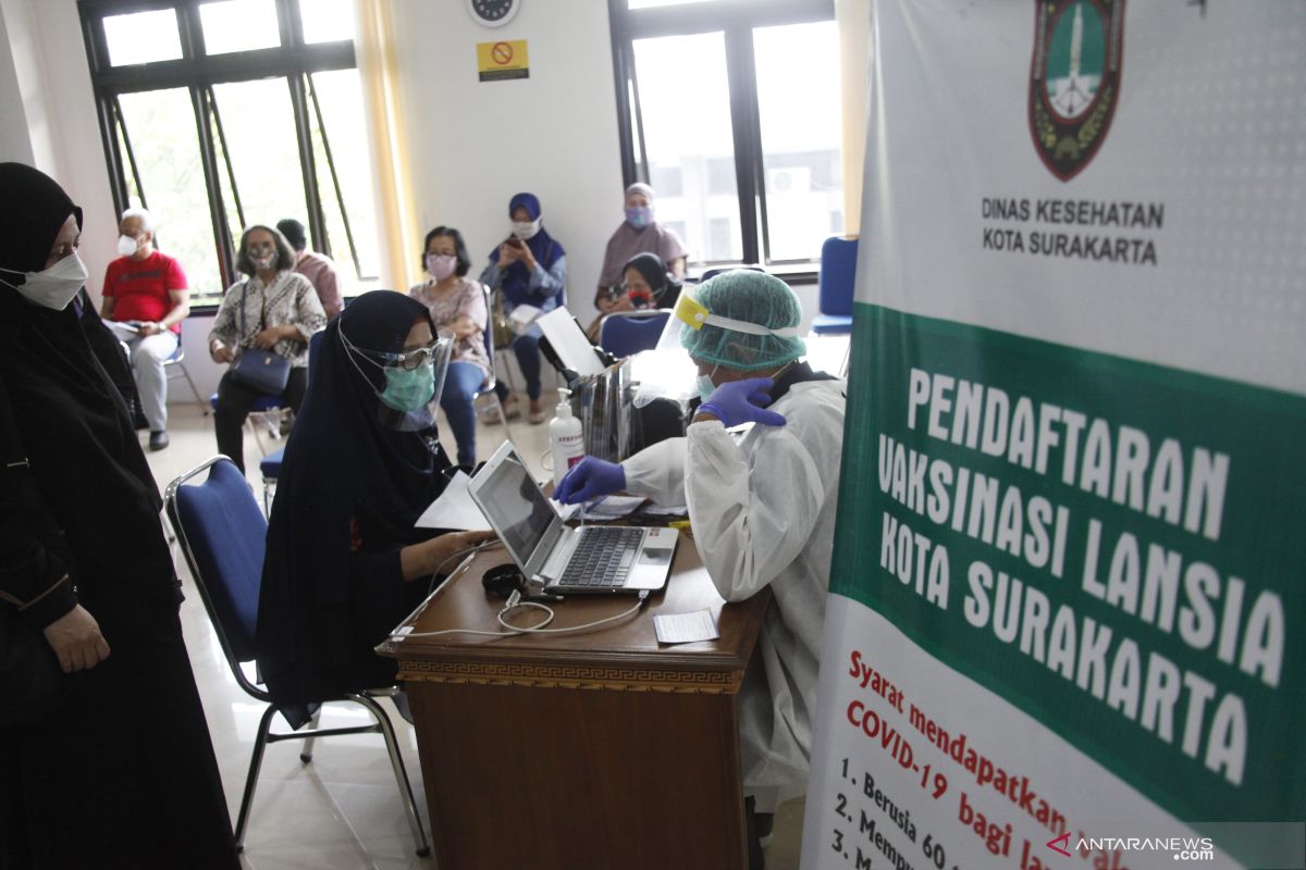 Percepat vaksinasi lansia,  Surakarta gandeng pihak ketiga