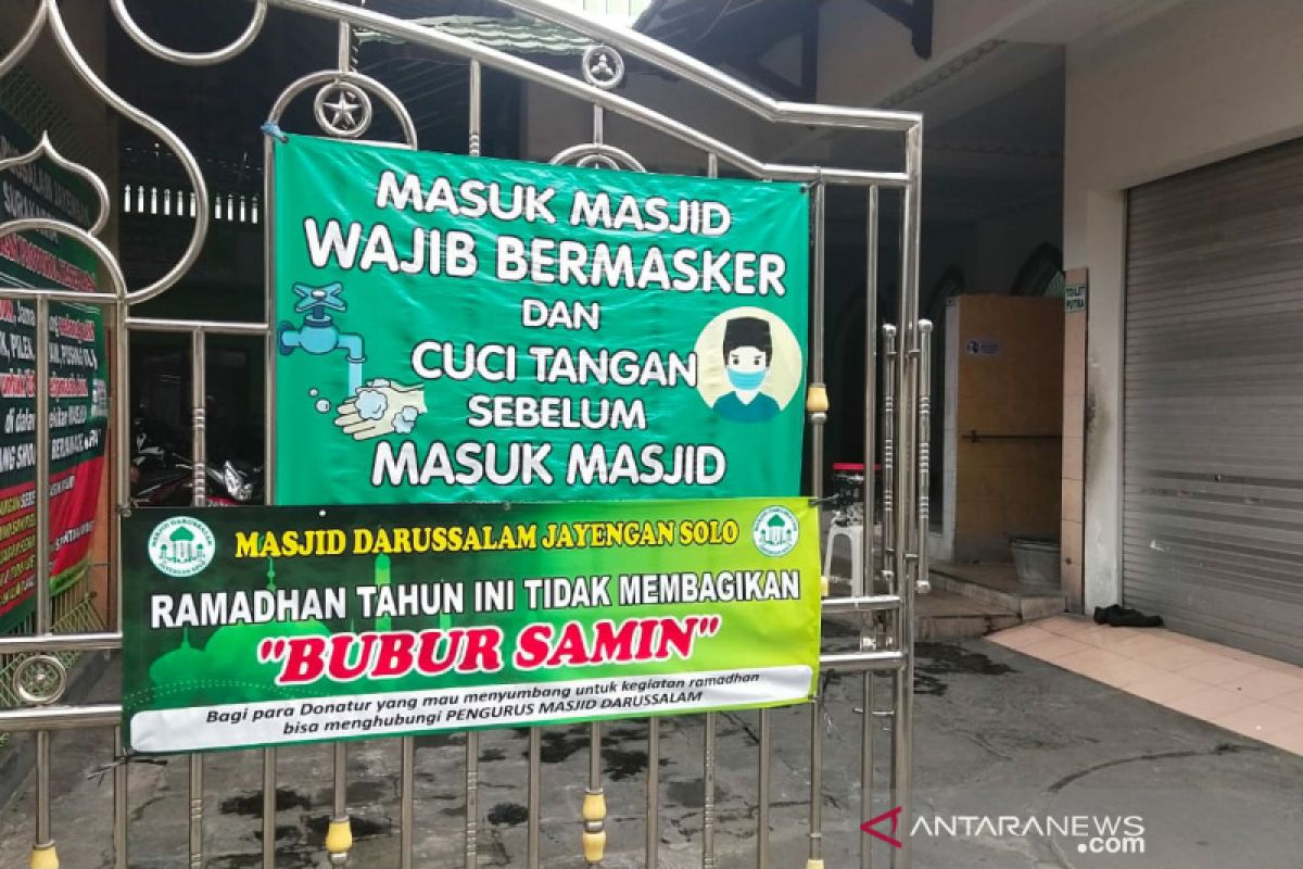 Masjid Darussalam Solo kembali meniadakan pembagian bubur Samin