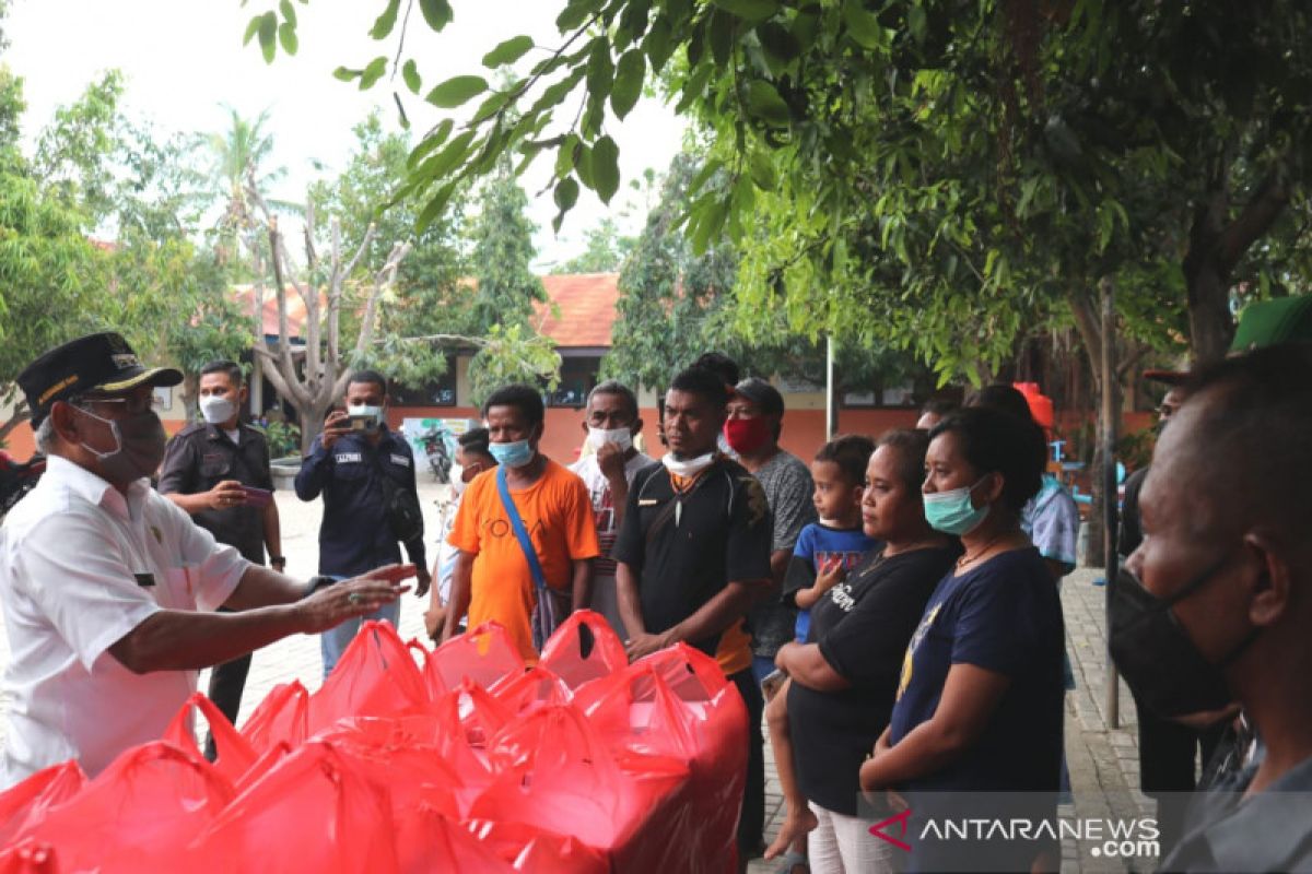 Jaringan komunikasi dan listrik mulai pulih di NTT