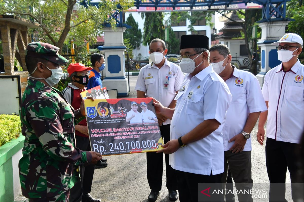 18 cabang olahraga di HSS terima bantuan dana dan peralatan