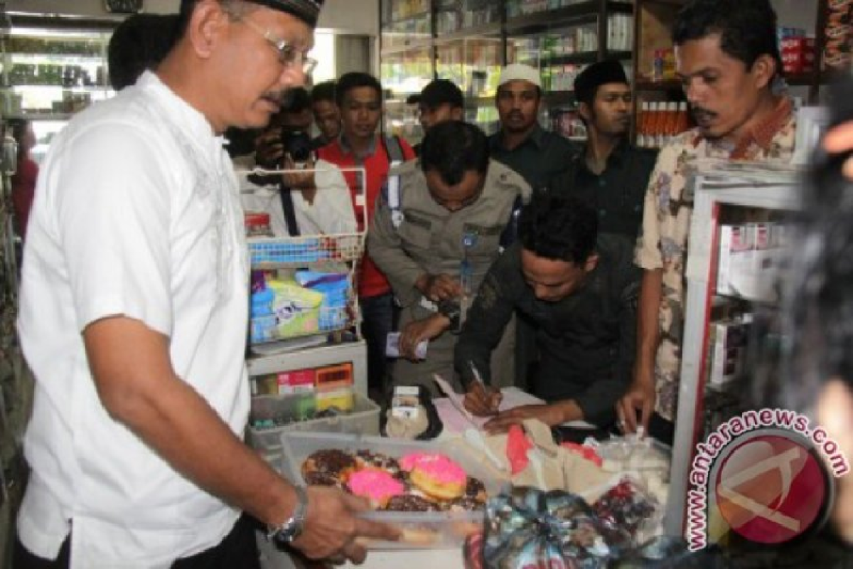 Polisi syariat Aceh awasi penjual nasi di siang hari saat Ramadhan