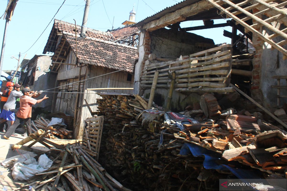 Pemkab Malang segera siapkan hunian sementara untuk korban gempa