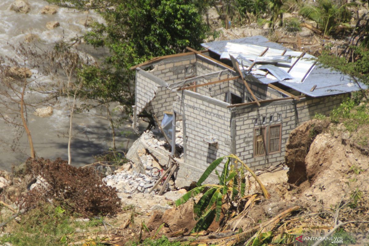Pemerintah Kota Kupang tunggu arahan BNPB mengenai relokasi korban bencana