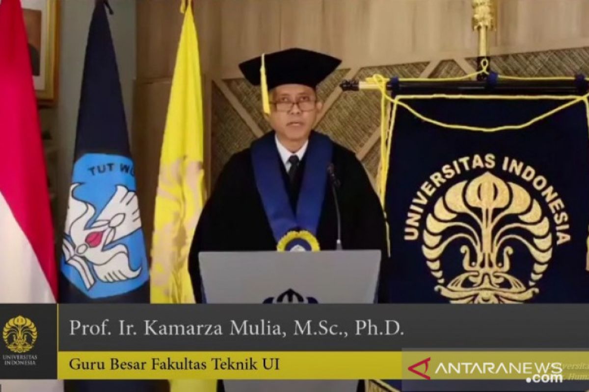 UI kukuhkan Prof. Kamarza Mulia sebagai guru besar ke-345